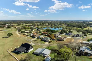 210 Lakewood Dr, Gatesville, TX 76528 - Photo 7