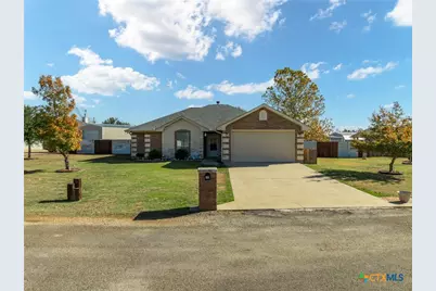 210 Lakewood Drive, Gatesville, TX 76528 - Photo 1