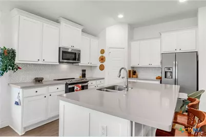 2968 Coral Way, Seguin, TX 78155 - Photo 11