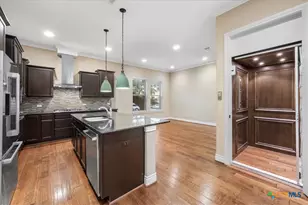 1009 Highknoll Ln, Georgetown, TX 78628 - Photo 5
