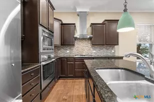 1009 Highknoll Ln, Georgetown, TX 78628 - Photo 11