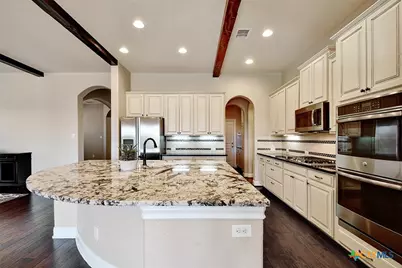 930 Dulce Vista, San Antonio, TX 78260 - Photo 7