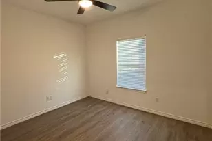 168 Navarro Xing, Seguin, TX 78155 - Photo 7