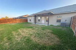 168 Navarro Xing, Seguin, TX 78155 - Photo 11