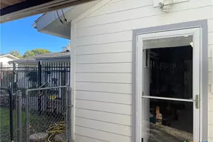 1710 Rosewood St, Seguin, TX 78155 - Photo 17