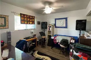 1710 Rosewood St, Seguin, TX 78155 - Photo 13