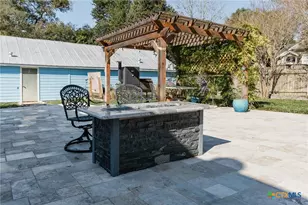 201 N Victoria St, Victoria, TX 77901 - Photo 33