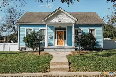 201 N Victoria Street, Victoria, TX 77901 - Photo 1