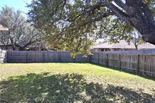 5605 Bald Ridge Ct, Killeen, TX 76542 - Photo 3