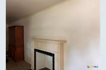 210 Travis Street, Port Lavaca, TX 77979 - Photo 7