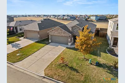 308 Bedford Falls Lane, Jarrell, TX 76537 - Photo 41