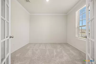 308 Bedford Falls Lane, Jarrell, TX 76537 - Photo 5