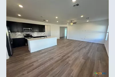 3725 Pin Oak Hills, Seguin, TX 78155 - Photo 3