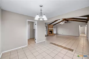 5523 King Richard St, San Antonio, TX 78229 - Photo 11