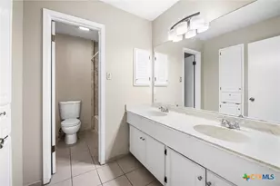 5523 King Richard St, San Antonio, TX 78229 - Photo 25