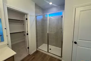 3717 Pin Oak Hls, Seguin, TX 78155 - Photo 7