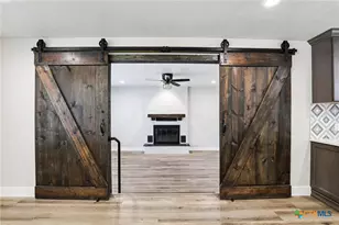 786 Renee St, Seguin, TX 78155 - Photo 5