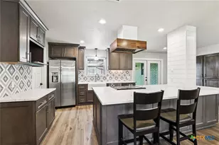 786 Renee St, Seguin, TX 78155 - Photo 13