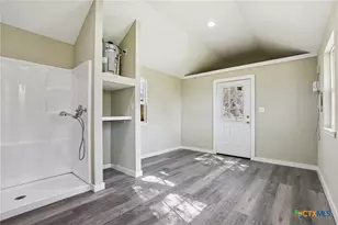 786 Renee St, Seguin, TX 78155 - Photo 33