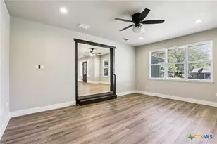 786 Renee St, Seguin, TX 78155 - Photo 7