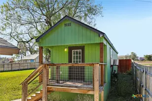 786 Renee St, Seguin, TX 78155 - Photo 31