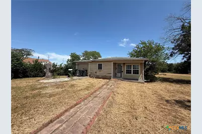418 W Seideman Street, Seguin, TX 78155 - Photo 1