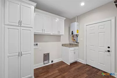 805 N Main Street, McGregor, TX 76657 - Photo 13