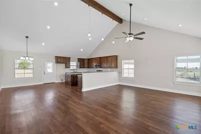 805 N Main Street, McGregor, TX 76657 - Photo 5