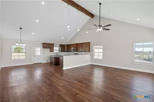 805 N Main St, McGregor, TX 76657 - Photo 5