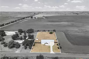 805 N Main St, McGregor, TX 76657 - Photo 35