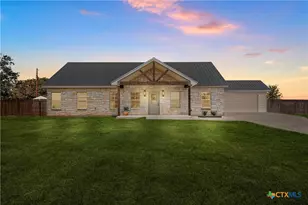 805 N Main St, McGregor, TX 76657 - Photo 3