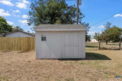 805 N Main Street, McGregor, TX 76657 - Photo 33