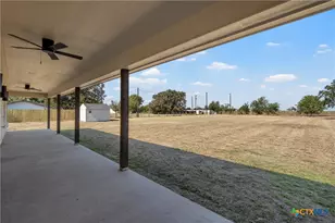 805 N Main St, McGregor, TX 76657 - Photo 27