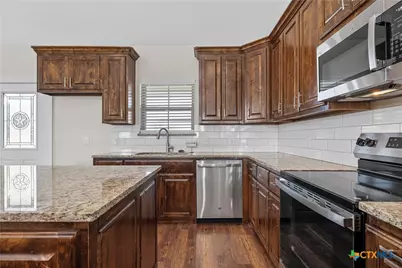 805 N Main Street, McGregor, TX 76657 - Photo 11