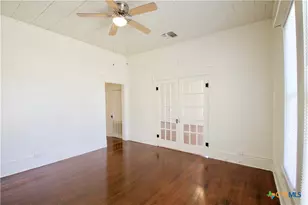 617 N 6th St, Temple, TX 76501 - Photo 13