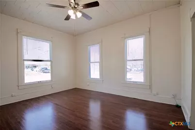 617 N 6th Street, Temple, TX 76501 - Photo 9