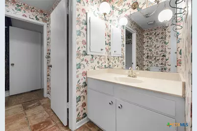 609 Rudeloff Road, Seguin, TX 78155 - Photo 31