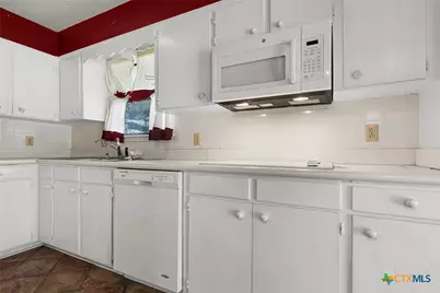 609 Rudeloff Road, Seguin, TX 78155 - Photo 19