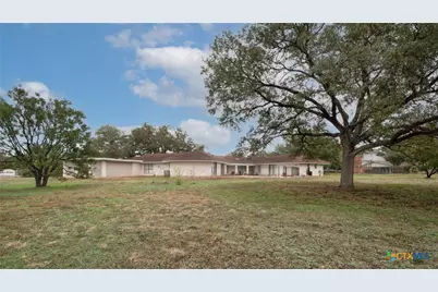 609 Rudeloff Road, Seguin, TX 78155 - Photo 5