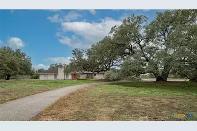 609 Rudeloff Road, Seguin, TX 78155 - Photo 3