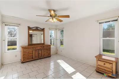 151 Hillside Street, Seguin, TX 78155 - Photo 17