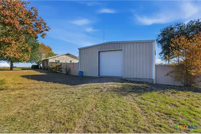 151 Hillside Street, Seguin, TX 78155 - Photo 33