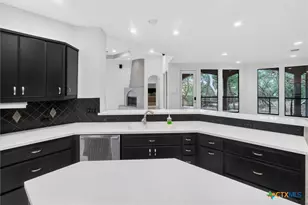 23204 Fossil Peak, San Antonio, TX 78261 - Photo 17