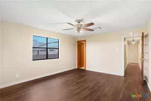 358 Lake Placid Dr, Seguin, TX 78155 - Photo 17