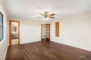 358 Lake Placid Dr, Seguin, TX 78155 - Photo 15