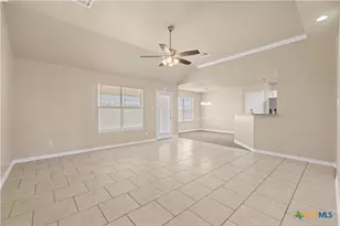 4200 Maid Marian Cir, Killeen, TX 76549 - Photo 5