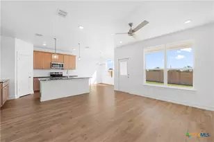 179 Grand Canyon Dr, Copperas Cove, TX 76522 - Photo 3