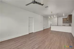 1006 College Ave, Troy, TX 76579 - Photo 7