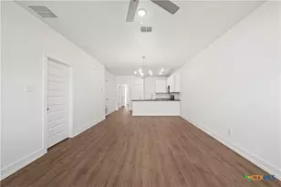 1006 College Ave, Troy, TX 76579 - Photo 9