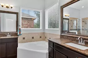 425 Timber Creek, Schertz, TX 78108 - Photo 21